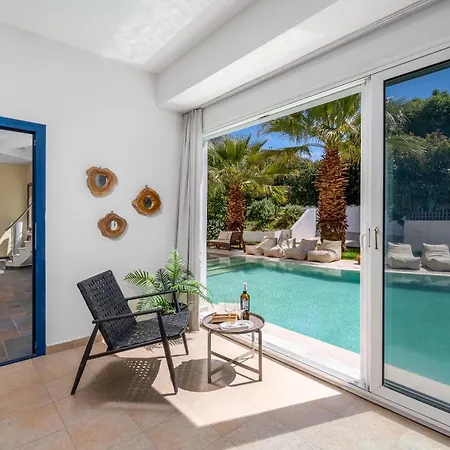 Вилла Themis Private Villa, Swimming Pool & Jacuzzi Ялиссос