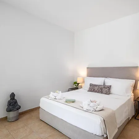 Themis Private Villa, Swimming Pool & Jacuzzi * Ялиссос