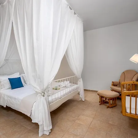 Themis Private Villa, Swimming Pool & Jacuzzi Вилла