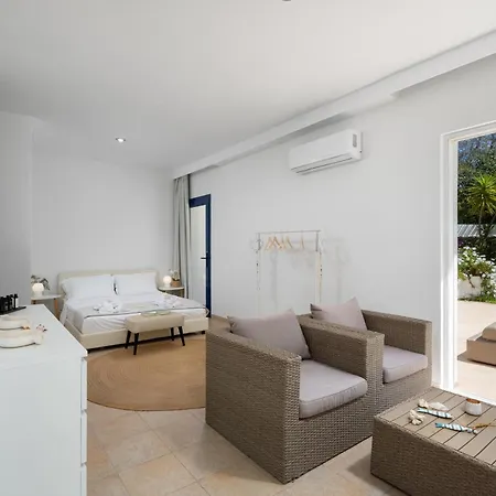 Themis Private Villa, Swimming Pool & Jacuzzi Villa *