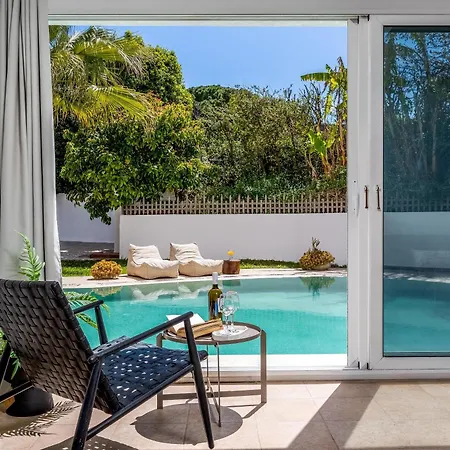 Themis Private Villa, Swimming Pool & Jacuzzi Villa *